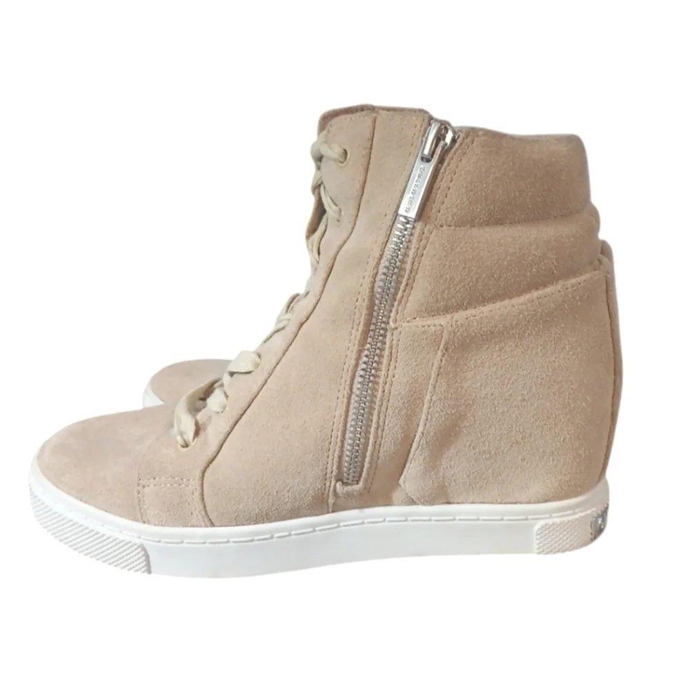Gianni Bini Beige/Tan Suede Platform Sneakers High Tops size 8.5